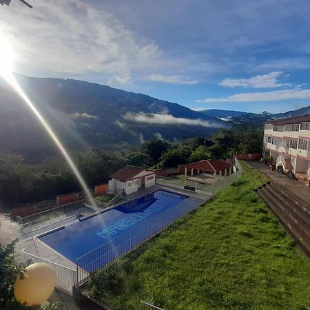 Apartamento De Lujo 圣希尔 外观 照片